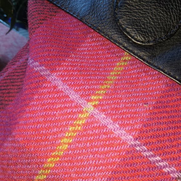 Mucros Pink Plaid Handbag - Picture 3 of 11